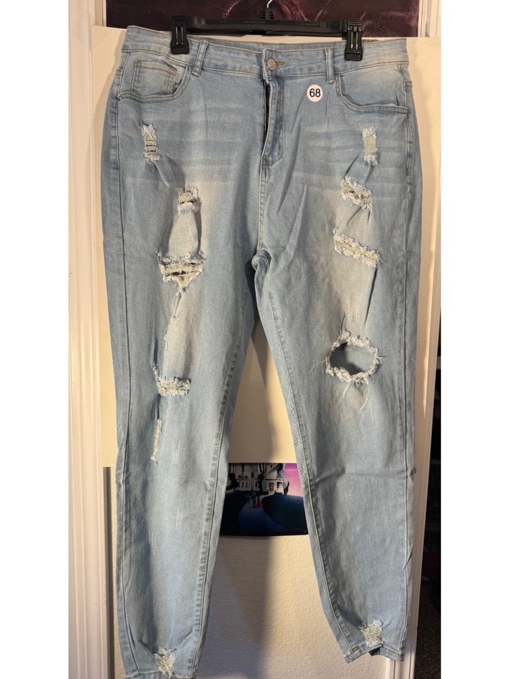 Women’s Light Wash Distressed Skinny Jeans 2XL